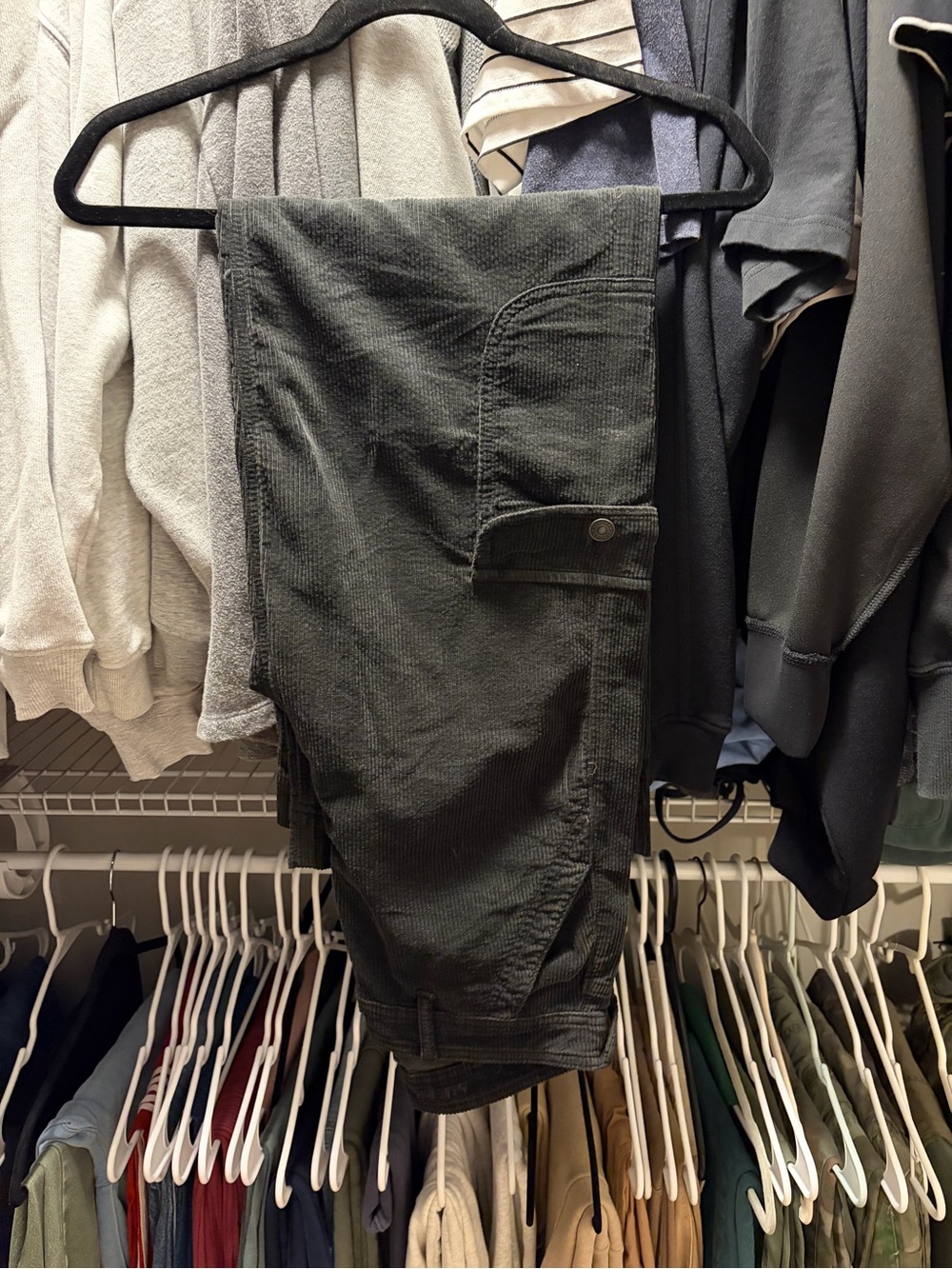 American Eagle Cargo Cords